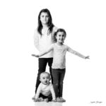 3 enfant en photos fond blanc