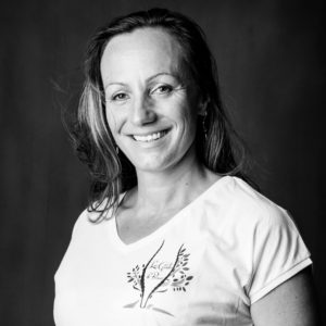 portrait gazelle de provence femme